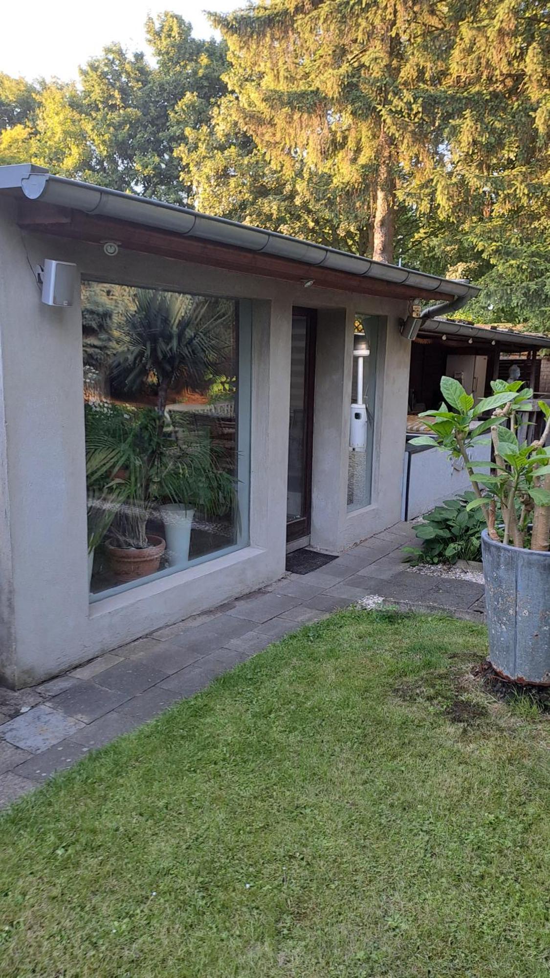 Apartmenthaus Mit Sauna Und Whirlpool Krefeld Exteriör bild